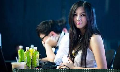 小苍解说20分46秒_lol小苍解说